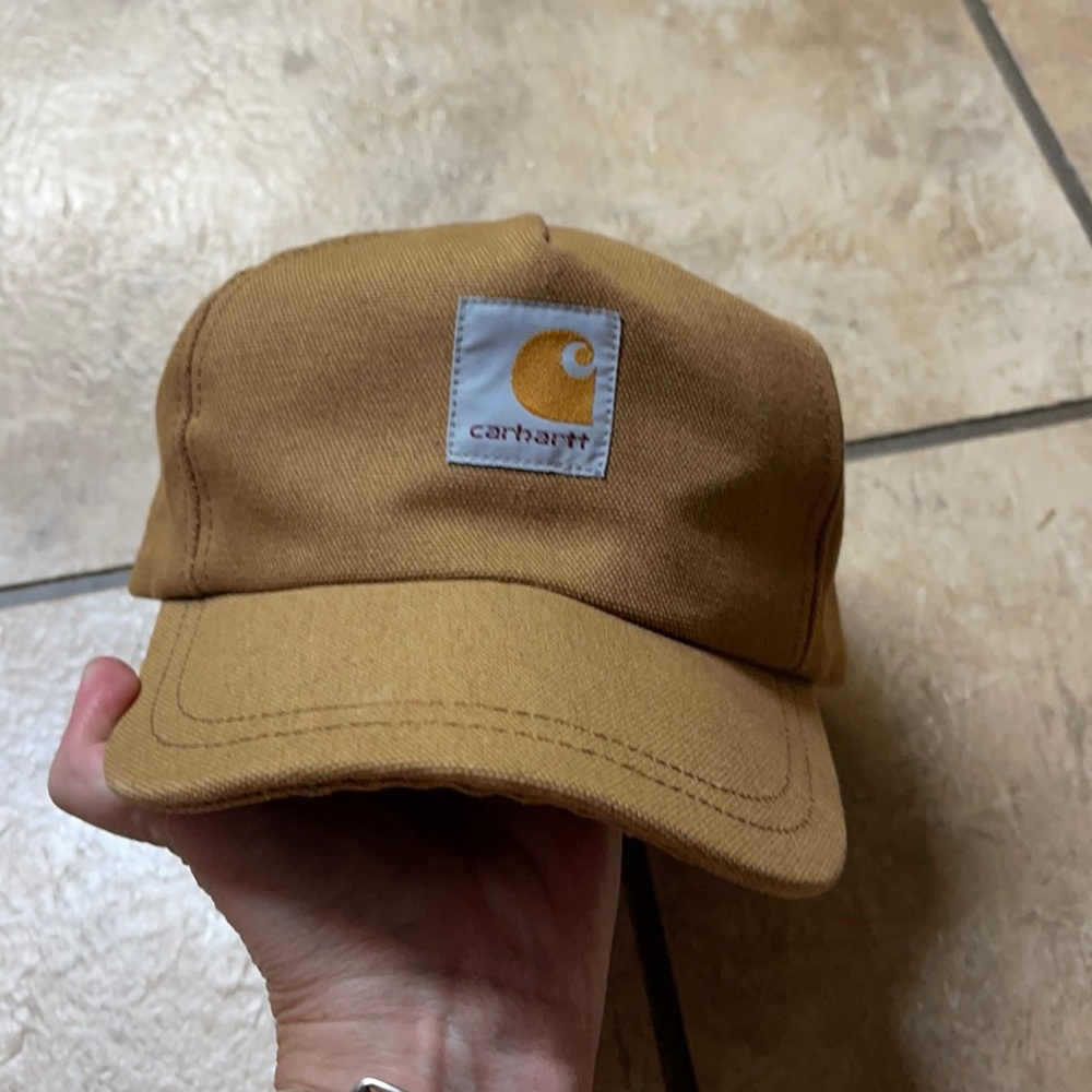 Carhartt hat